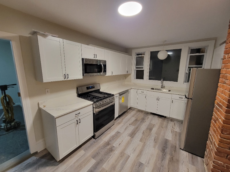 96 Midland St, Lowell, MA 01851 - photo 1