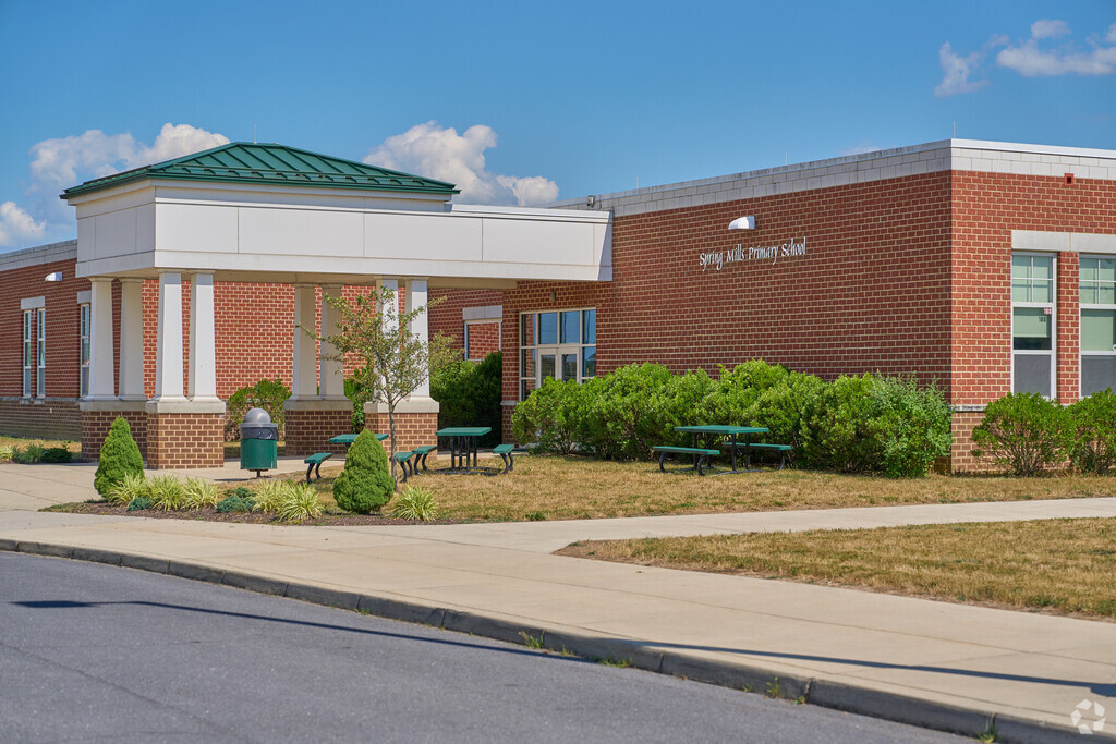 Spring Mills Primary School earns a 