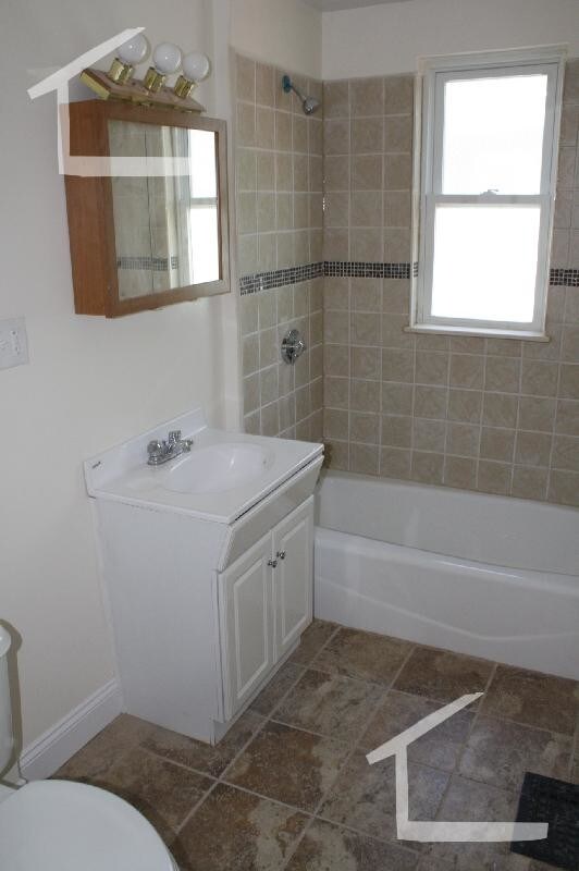 47 Easton St unit 2, Allston, MA 02134 - photo 4