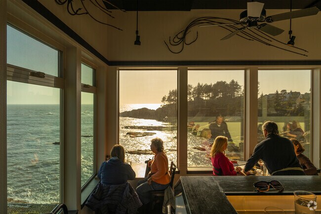 Depoe Bay residents enjoy delicious American seafood dishes and views of the stark seascape at Tidal Raves.