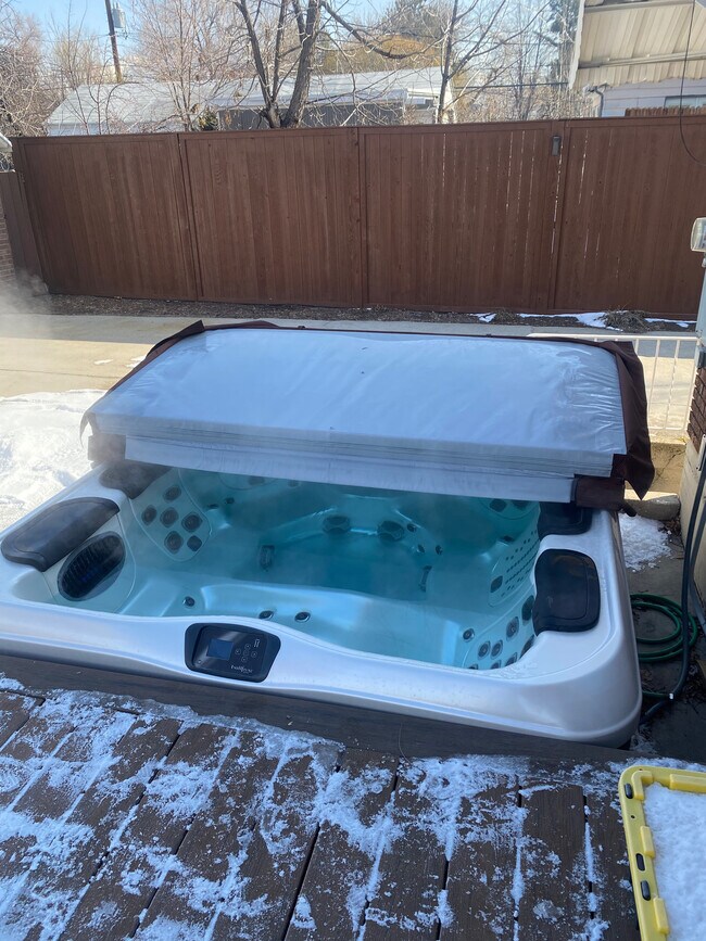 979 E Crandall Ave Unit Basement Apartment, Salt Lake City, UT 84106