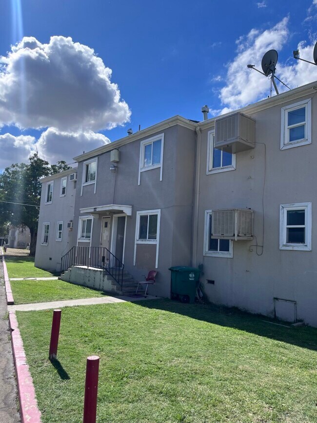 1510 N Brooks Ave, Fresno, CA 93728