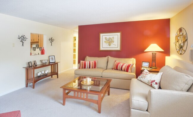 Royal Crest Marlboro, Marlborough, MA 01752 - photo 6