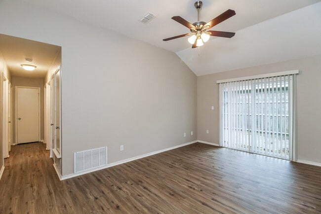 1201 Paco Trail, Denton, TX 76209 - photo 4