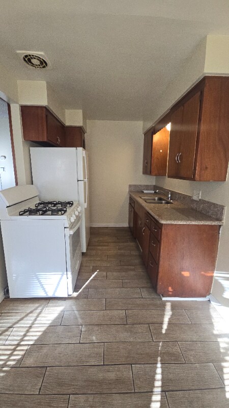 720 N Marengo Ave unit 5, Pasadena, CA 91103 - photo 3