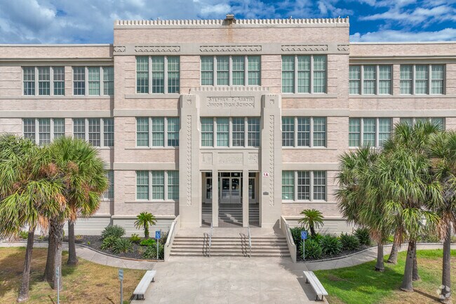 Students of the East End Historic District can attend Austin Middle School.