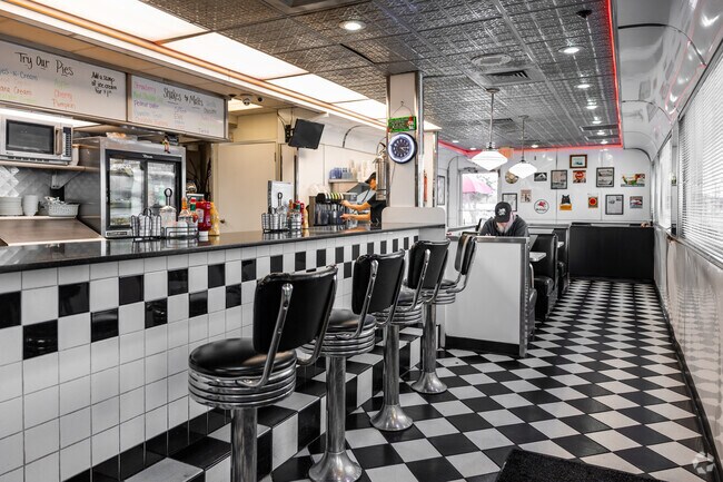 Locals eat up Penny's Dinner in Wellington.