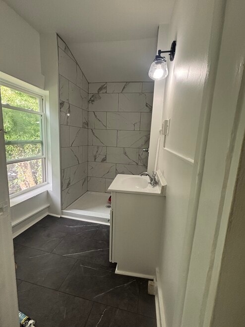 531 S Central Ave unit 525, Burlington, IA 52601 - photo 1