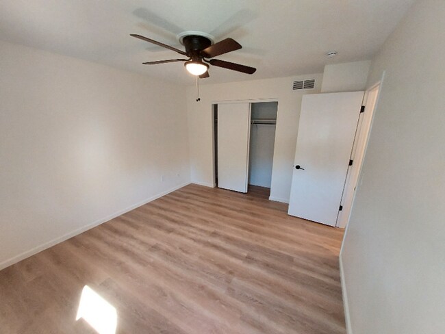 801 Dondee Dr, Manhattan, KS 66502 - photo 7