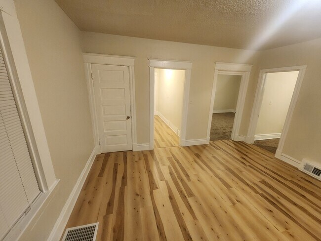 216 Adams St unit 1, Rockford, IL 61107 - photo 2