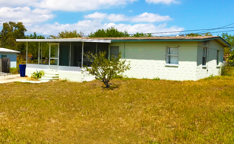 144 21st St SW, Vero Beach, FL 32962 - photo 1