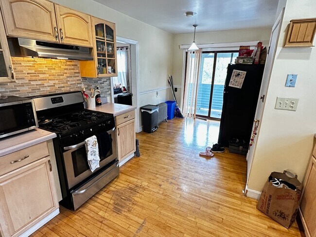 60 Raymond St unit 2, Boston, MA 02134 - photo 5