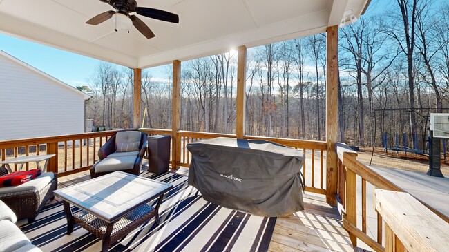 4926 Little Fox Tr, Gainesville, GA 30507 - photo 2