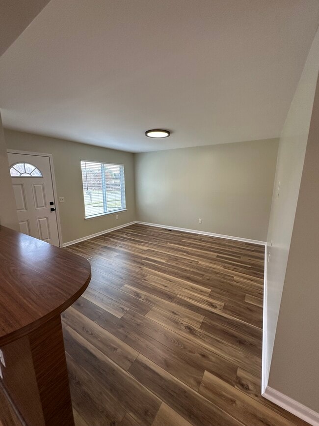 32105 Knapp Ave, Warren, MI 48093 - photo 3