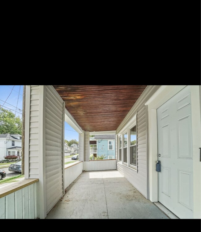 40 Roberts St unit 3, Johnson City, NY 13790 - photo 3