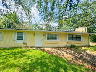 806 Evelyn Ct, Tallahassee, FL 32304