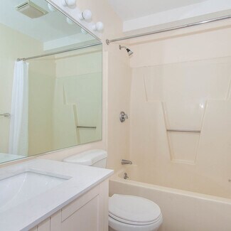 6 Chestnut St, Cambridge, MA 02139