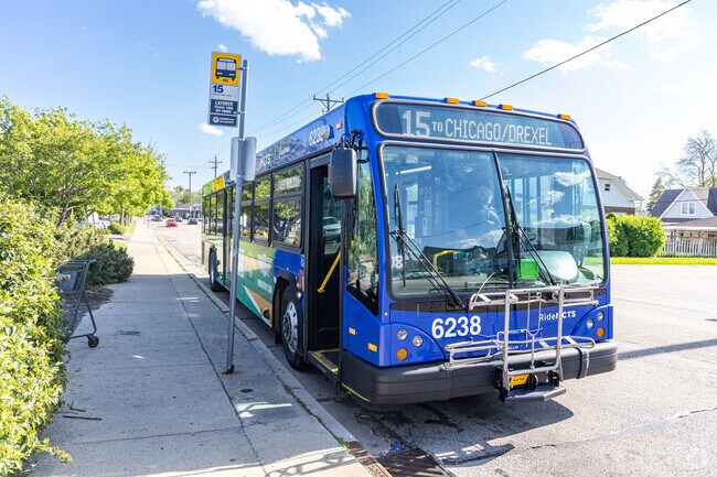 Hop on the bus from Drexel Highlands and be in downtown Milwaukee in 20 minutes.