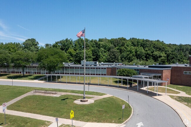Holabird Middle School has a student teacher ratio of 15 to 1.