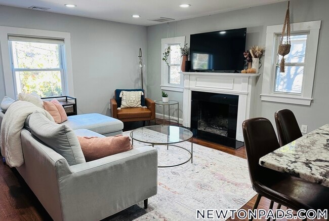 46 Brooks Ave unit 2, Newtonville, MA 02460 - photo 6