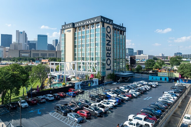 While in Cedar Crest stop by the Hamilton Lounge inside the Lorenzo for drinks and pool side fun.