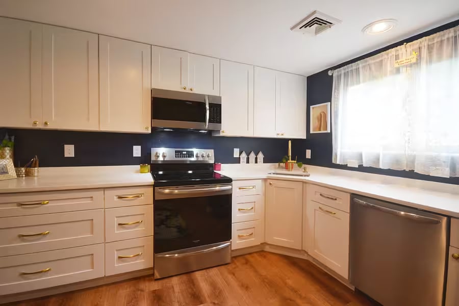 318 Sterling St unit E9, West Boylston, MA 01583 - photo 1