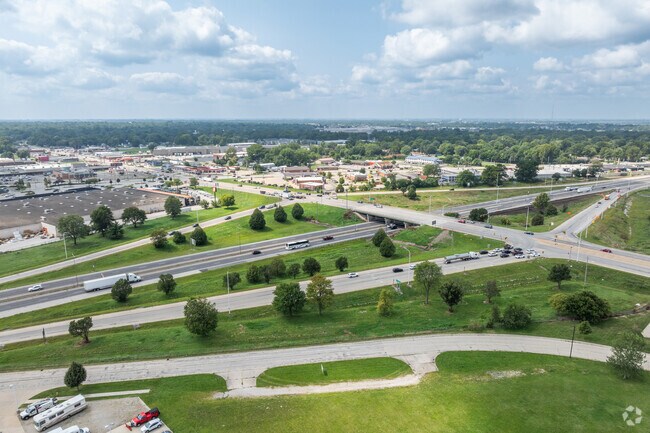 I-74 is a 5 minute drive from Garden Park.