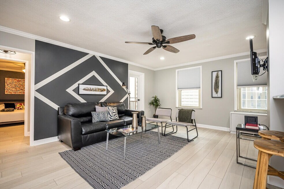 Peachtree Towers Condominiums unit ID1299392P, Atlanta, GA 30308 - photo 1