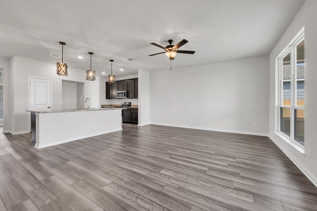 122 University Ave, Troy, TX 76579 - photo 7