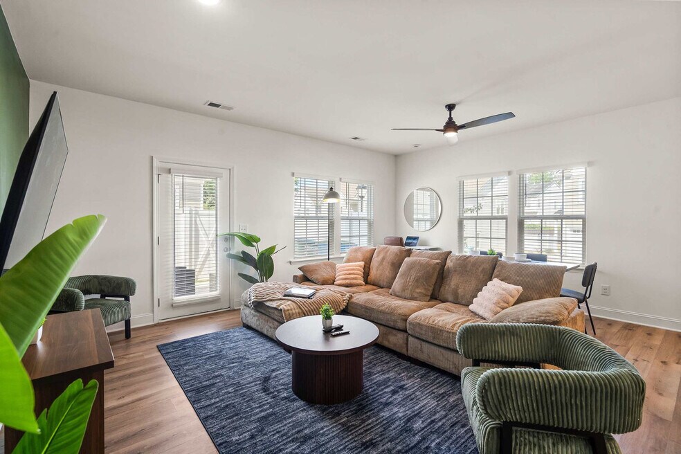 8021 Brightside Dr unit ID1284678P, Charlotte, NC 28217 - photo 1