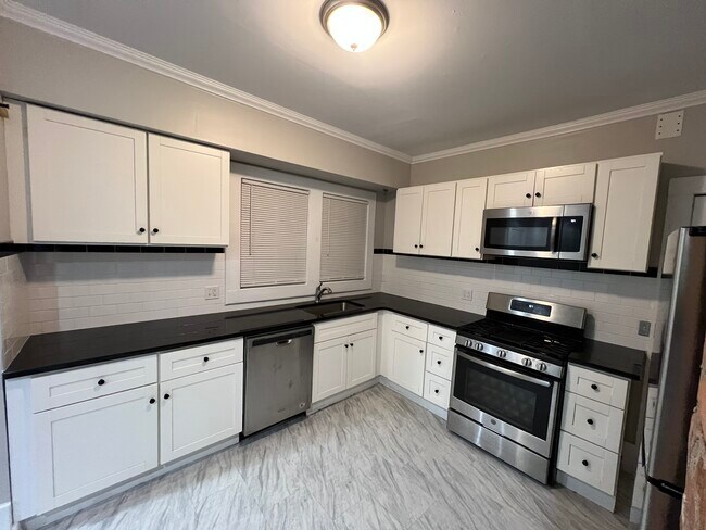 7428 Dunedin St unit 1, Detroit, MI 48206 - photo 3