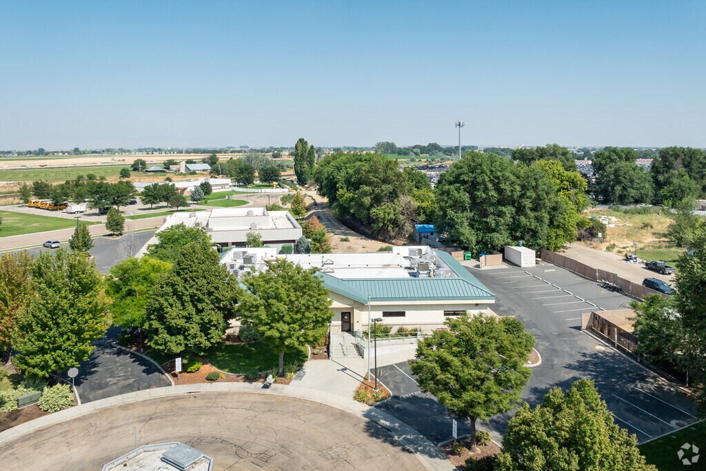 Aerial south view of Vallieview Academy in Nampa.