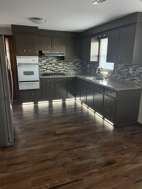 89 Haverhill Ave unit Floor2, Woodland Park, NJ 07424 - photo 1