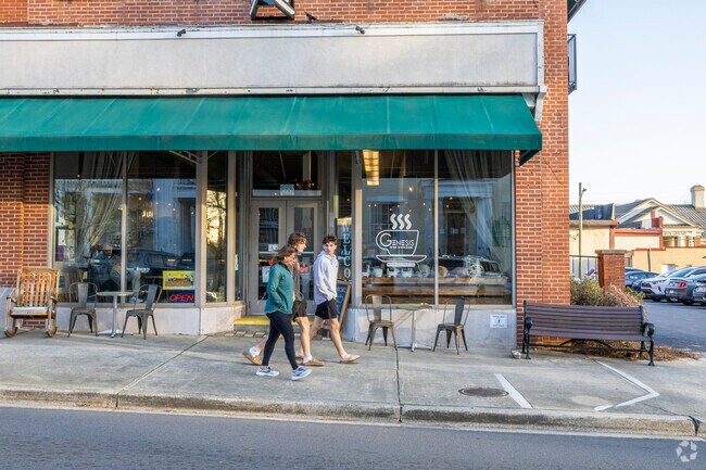 Downtown Newberry is a walkable hub of boutiques, antique shops, and restaurants.