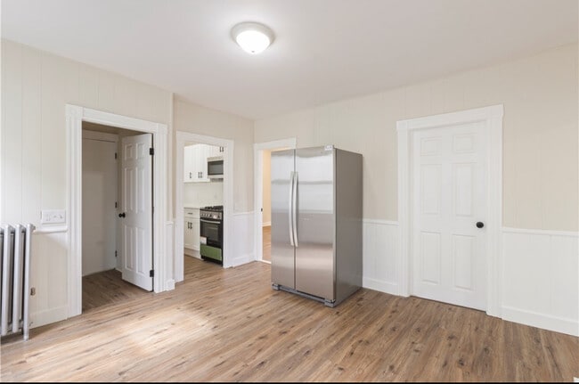 9 Woodbine St unit 1, Providence, RI 02906 - photo 4