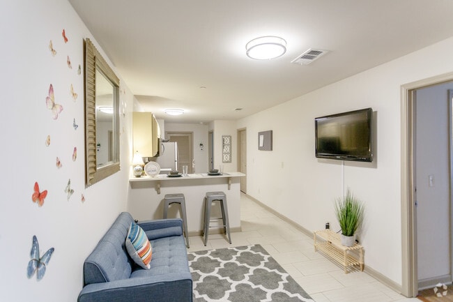 College Center, Murfreesboro, TN 37130 - photo 2