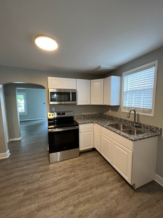 11 E Kelso Rd Unit 11, Columbus, OH 43202