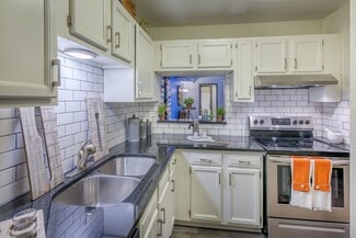 917 7th Ave, Garner, NC 27529