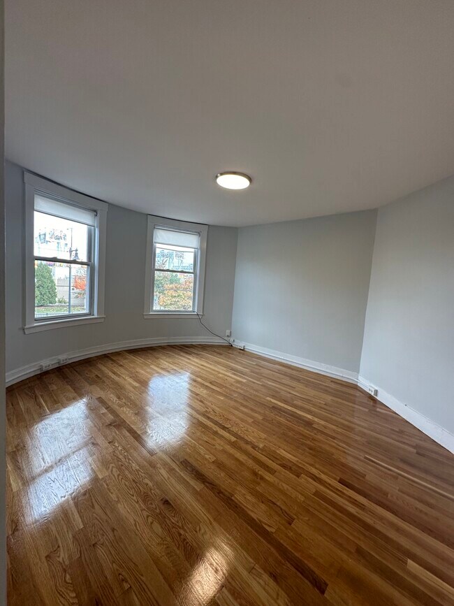 861 E 1st St unit 3, Boston, MA 02127 - photo 6