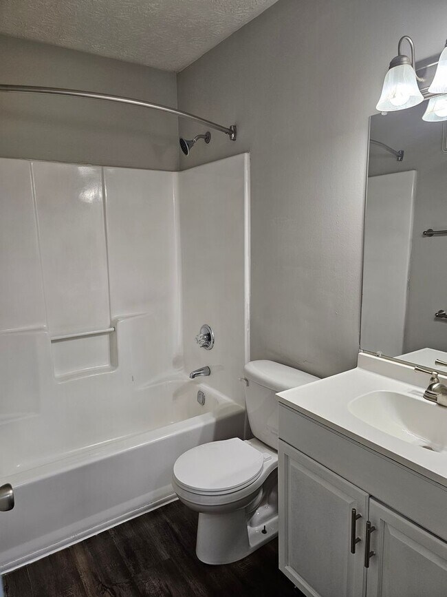 Hunter Ridge Apartments, Plainfield, IN 46168 - photo 3