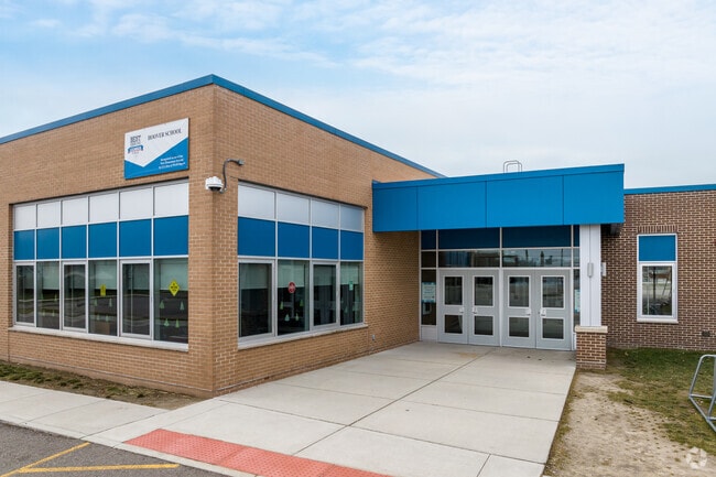 Hoover School, entrance.