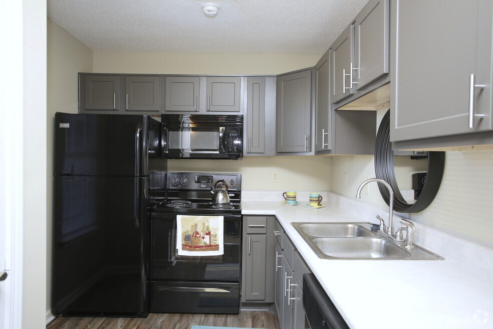 The Patrician at Bonaire 725 State Hwy 96, Bonaire, GA