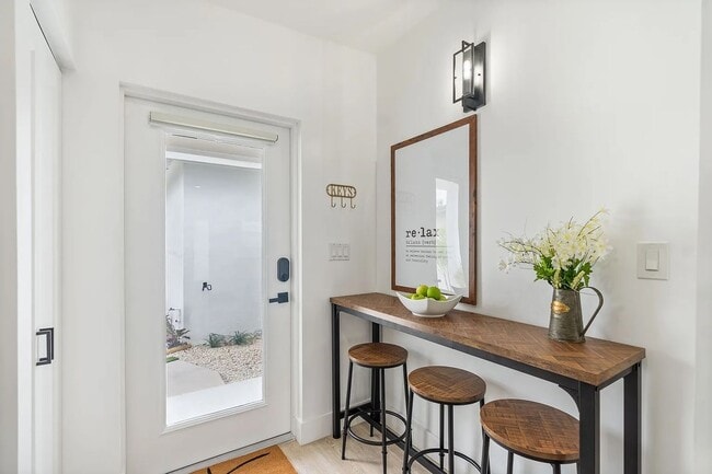 6726 SW 19th St, Miramar, FL 33023 - photo 4