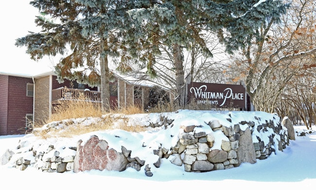 Whitman Place Apartments, Oconomowoc, WI 53066 - photo 2