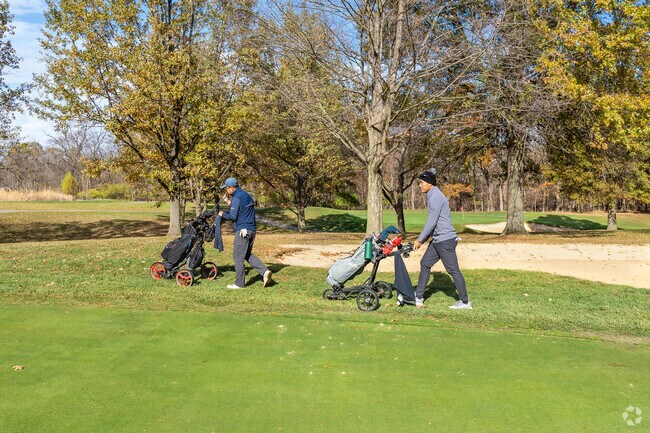 Champions Golf Club near Hyde Park was opened in 1922.