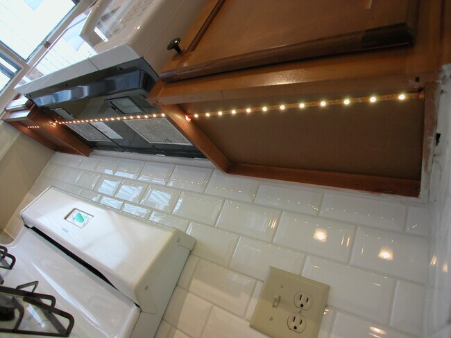 449 Hamilton St unit A, Albany, NY 12203 - photo 6