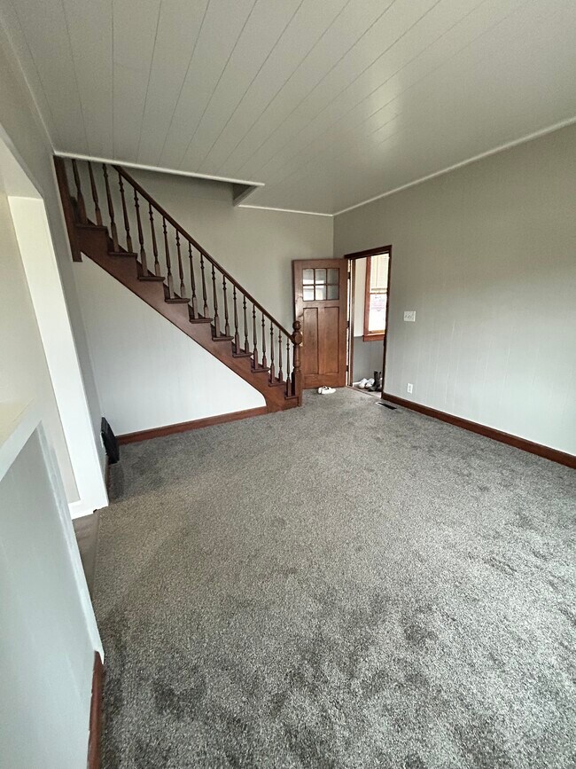 1201 University Ave, Grand Forks, ND 58203 - photo 5