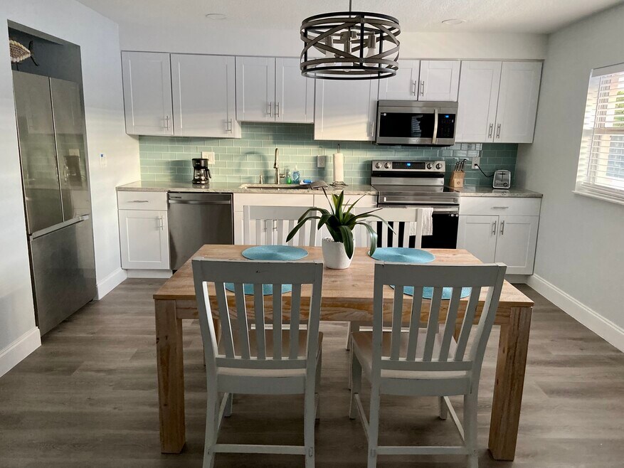 299 E Central Blvd unit 3, Cape Canaveral, FL 32920 - photo 1