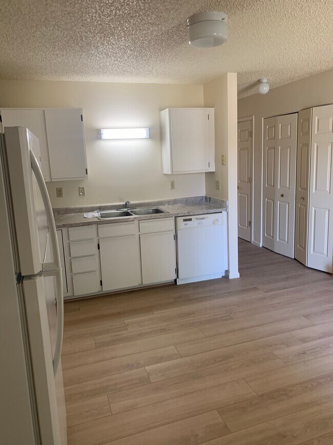 631 Conifer St unit A, Fort Collins, CO 80524 - photo 2