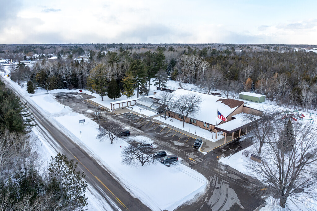 Pied Piper School is centrally located in Alpena, making pick up easy.